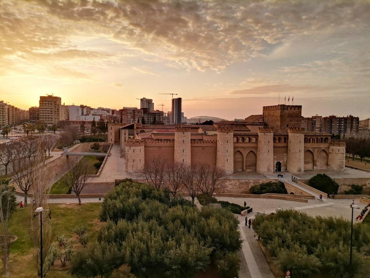 사라고사 La Balconada De La Aljaferia Con Parking Privado 아파트 외부 사진